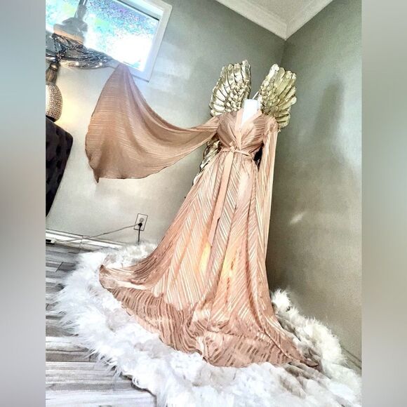 Divine Cover Up - Picture 7 of 11